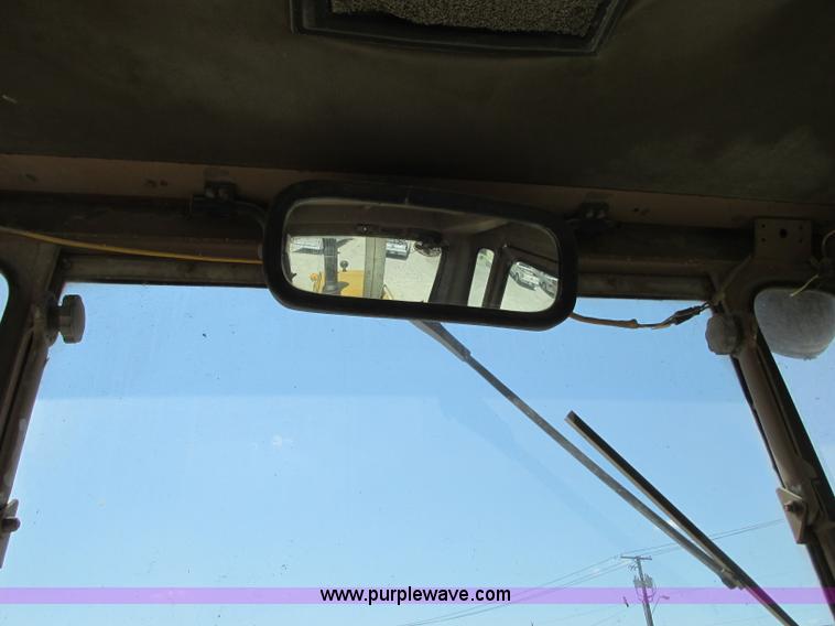 image for item R9422 1979 Caterpillar 140G motor grader