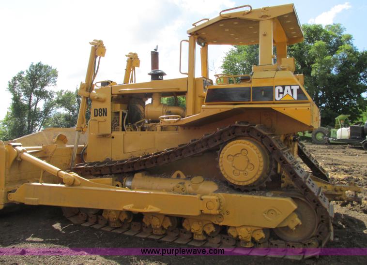image for item R9455 1987 Caterpillar D8N dozer
