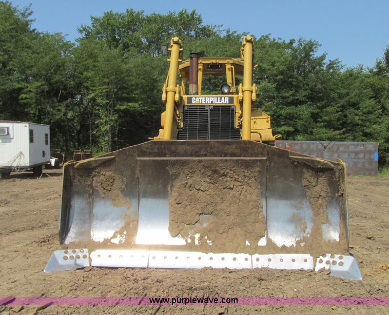 image for item R9455 1987 Caterpillar D8N dozer