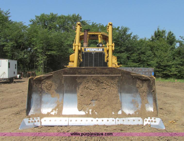 image for item R9455 1987 Caterpillar D8N dozer