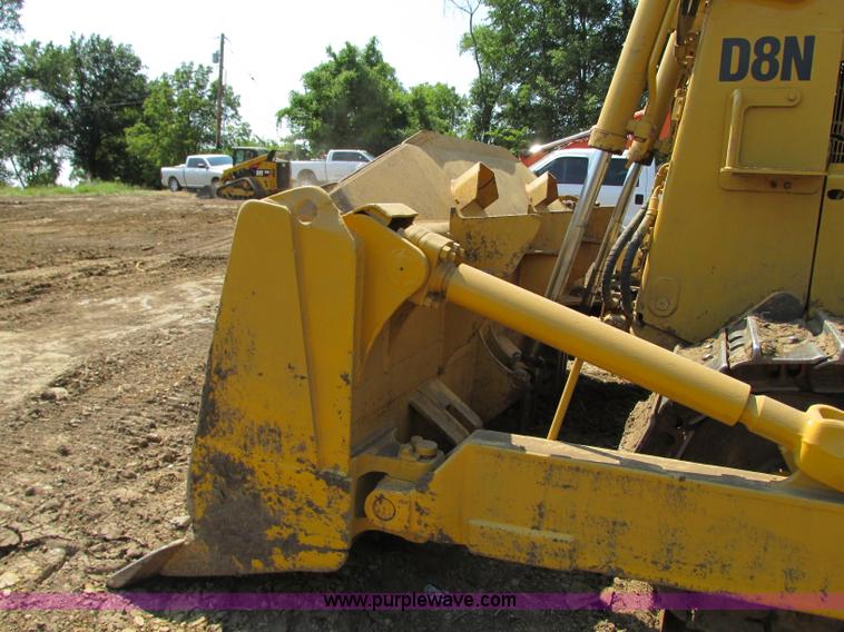 image for item R9455 1987 Caterpillar D8N dozer