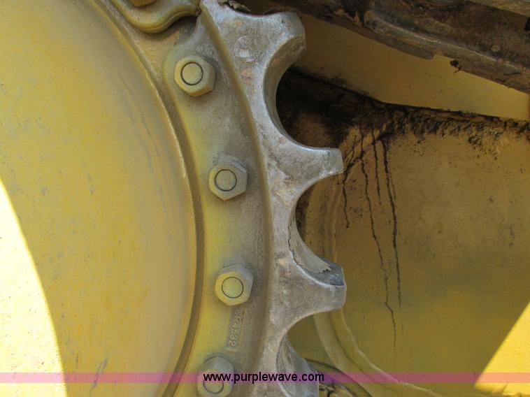 image for item R9455 1987 Caterpillar D8N dozer