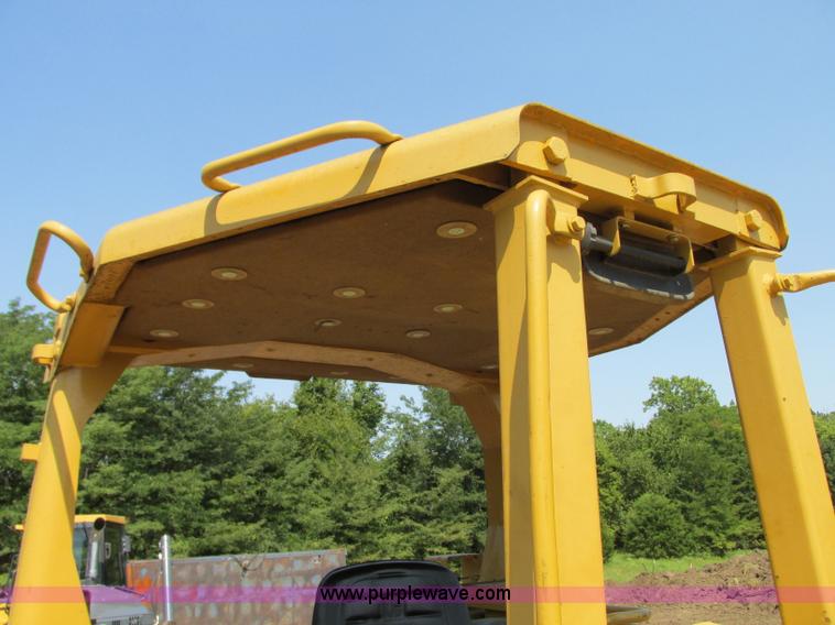 image for item R9455 1987 Caterpillar D8N dozer