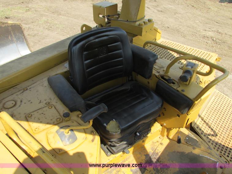 image for item R9455 1987 Caterpillar D8N dozer