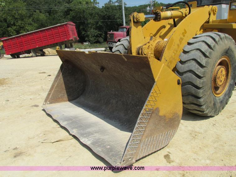 image for item R9456 1991 Trojan L2500 wheel loader