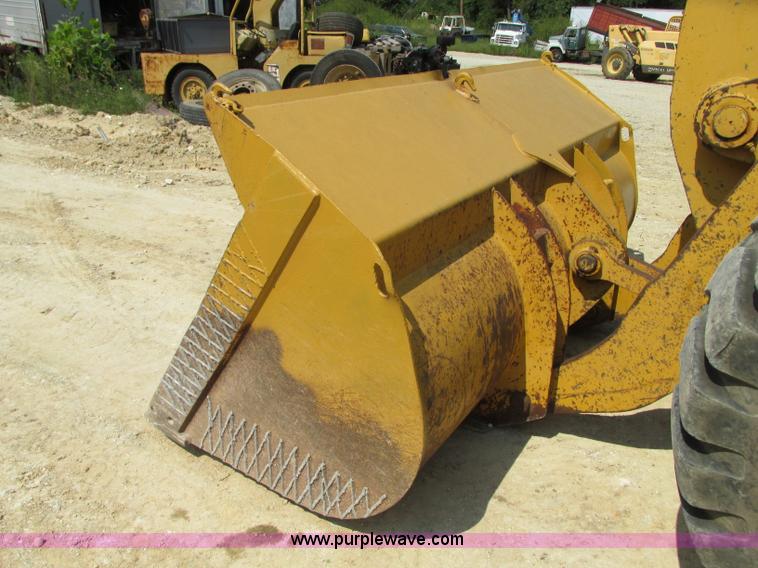 image for item R9456 1991 Trojan L2500 wheel loader