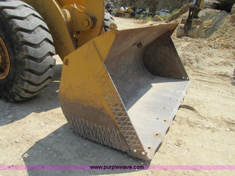 image for item R9456 1991 Trojan L2500 wheel loader