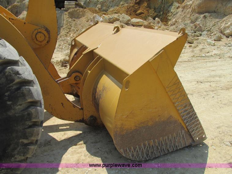 image for item R9456 1991 Trojan L2500 wheel loader