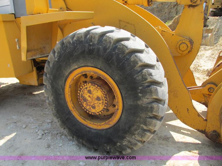 image for item R9456 1991 Trojan L2500 wheel loader