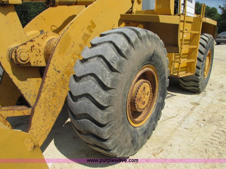 image for item R9456 1991 Trojan L2500 wheel loader