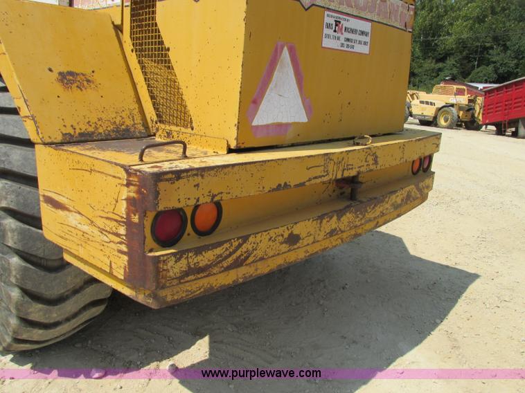 image for item R9456 1991 Trojan L2500 wheel loader