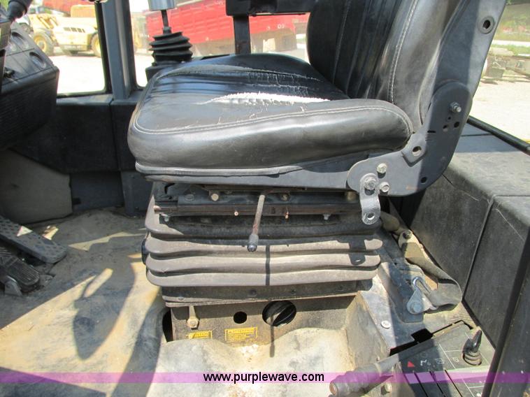 image for item R9456 1991 Trojan L2500 wheel loader