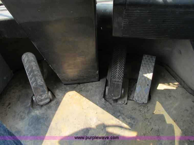 image for item R9456 1991 Trojan L2500 wheel loader