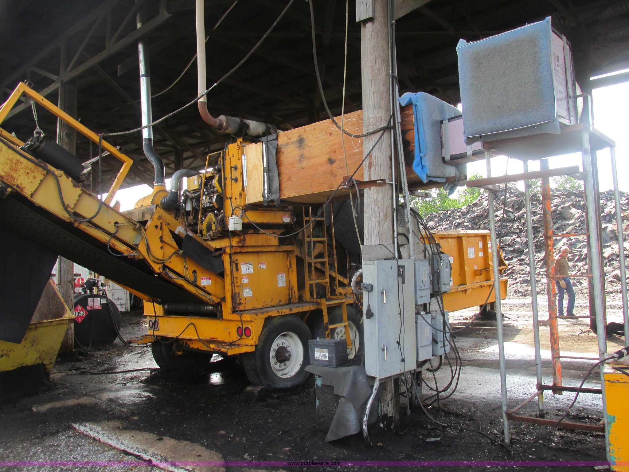 1998 Beast Bandit 3680 grinder/recycler in St. Louis, MO | Item BS9157