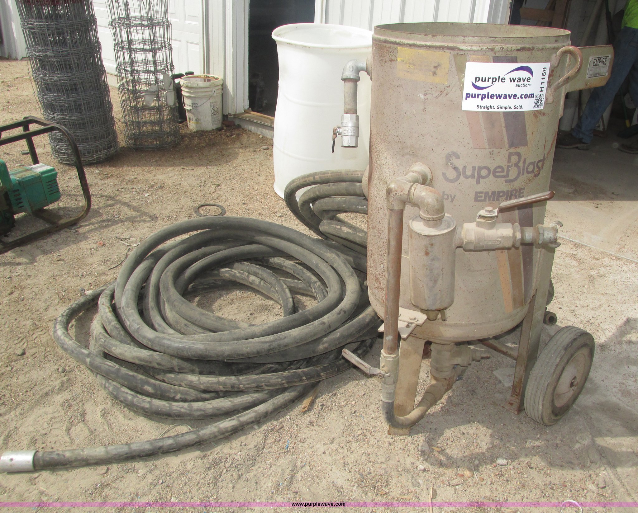 Empire Super 3507P sand blaster in Broken Bow, NE Item H1169 sold