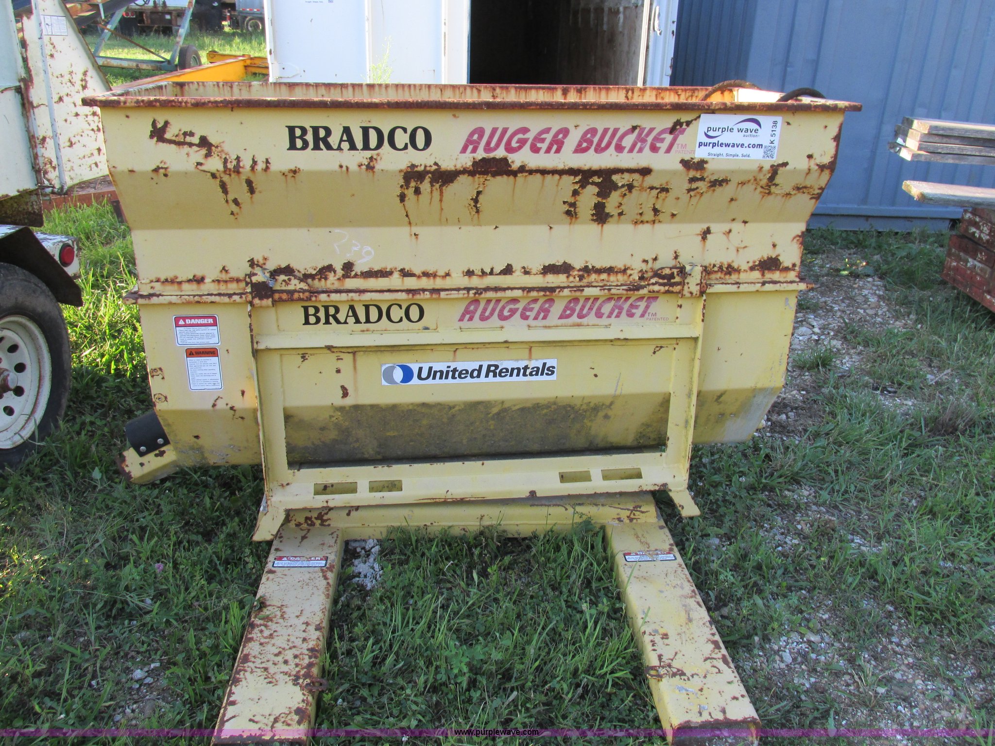Bradco concrete auger bucket in Wright City, MO Item K5138 sold
