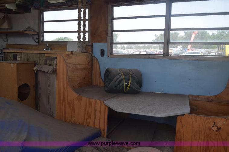 image for item E6389 1977 Ford Comet RV