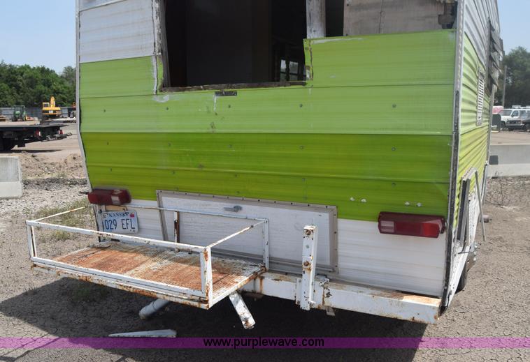image for item E6389 1977 Ford Comet RV