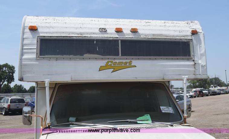 image for item E6389 1977 Ford Comet RV