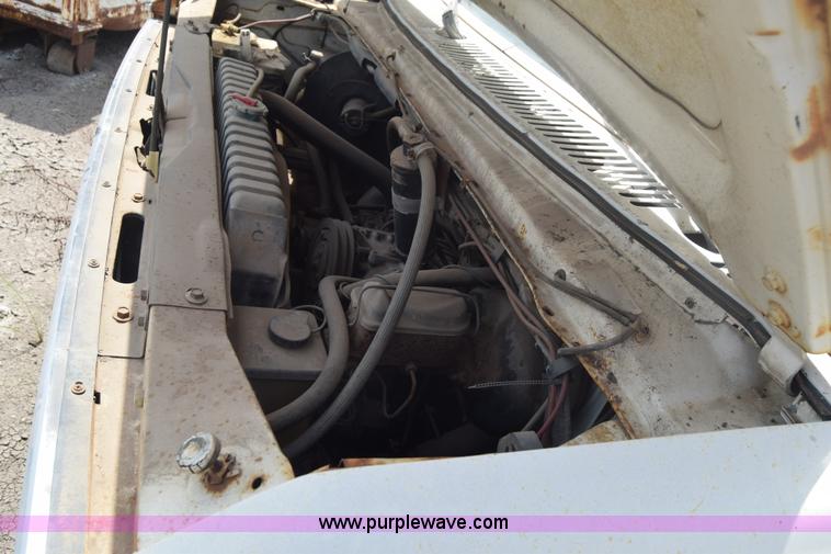 image for item E6389 1977 Ford Comet RV