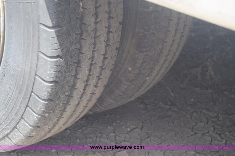 image for item E6389 1977 Ford Comet RV