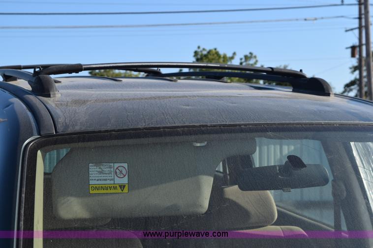 image for item L5853 2000 Mazda MPV