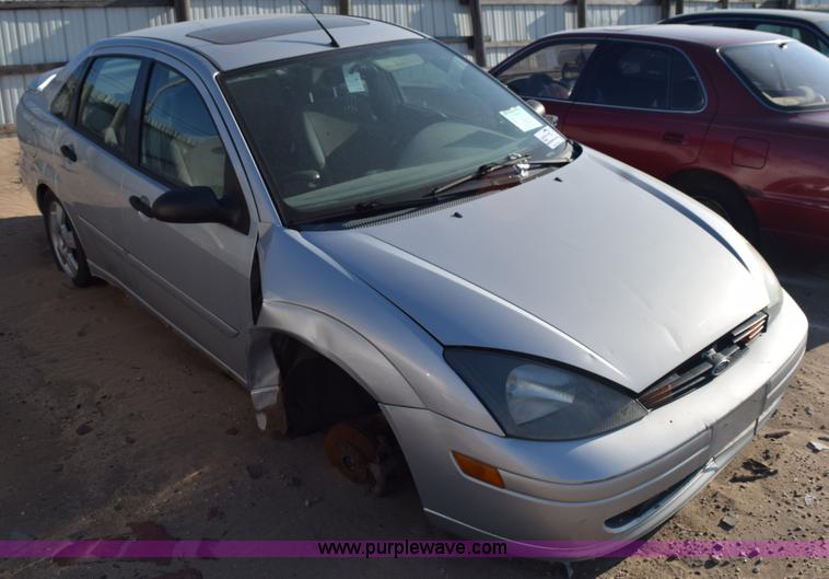 image for item L5856 2004 Ford Focus ZTS