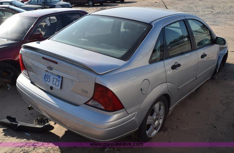 image for item L5856 2004 Ford Focus ZTS