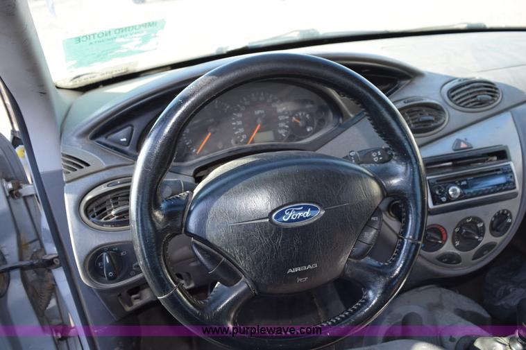 image for item L5856 2004 Ford Focus ZTS