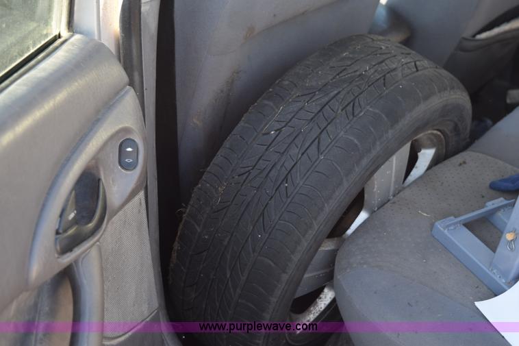 image for item L5856 2004 Ford Focus ZTS