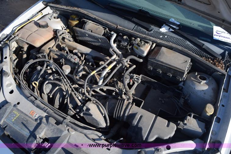 image for item L5856 2004 Ford Focus ZTS