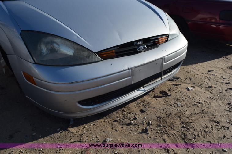 image for item L5856 2004 Ford Focus ZTS