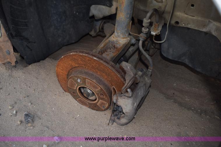 image for item L5856 2004 Ford Focus ZTS