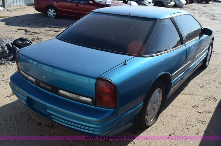image for item L5857 1994 Oldsmobile Cutlass Supreme