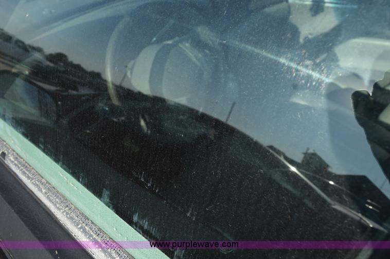 image for item L5858 1997 Lincoln Contintental