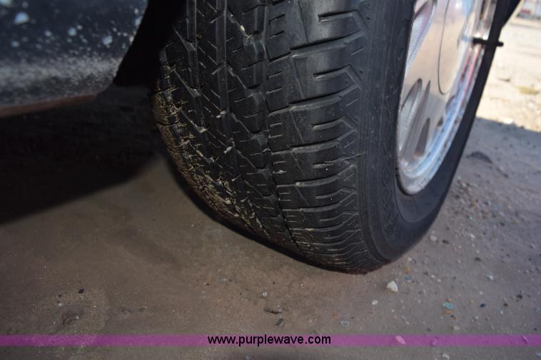 image for item L5858 1997 Lincoln Contintental