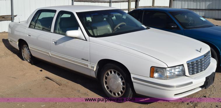 image for item L5860 1997 Cadillac DeVille