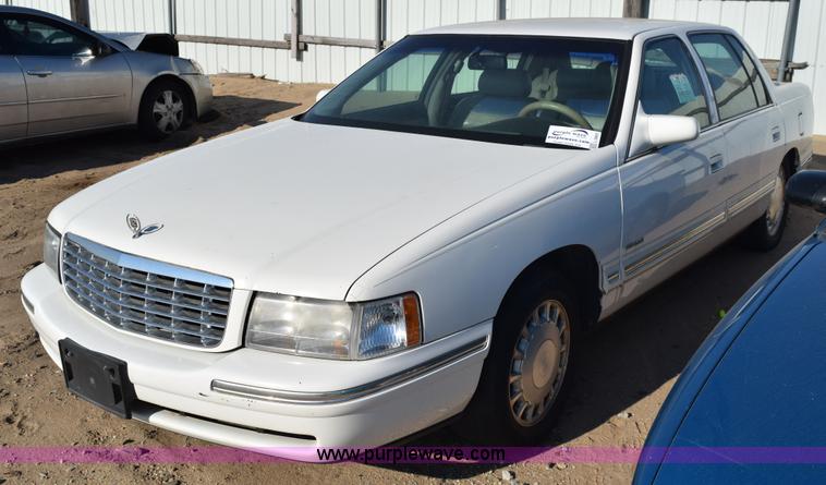 image for item L5860 1997 Cadillac DeVille