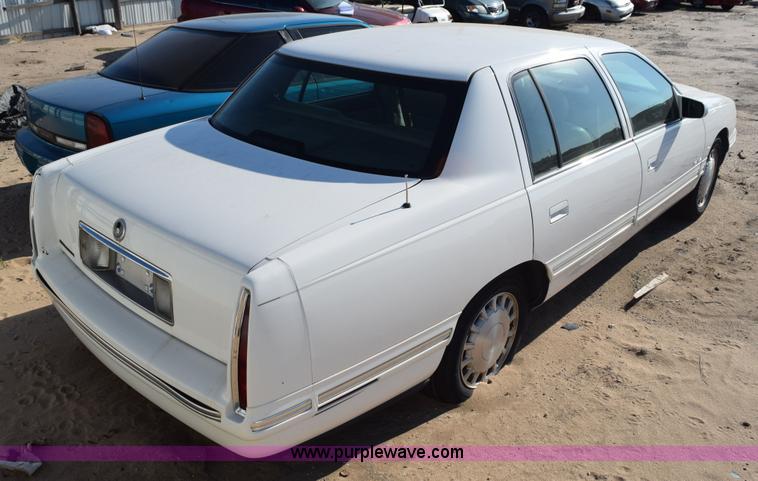image for item L5860 1997 Cadillac DeVille