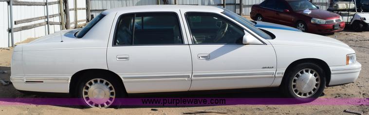 image for item L5860 1997 Cadillac DeVille