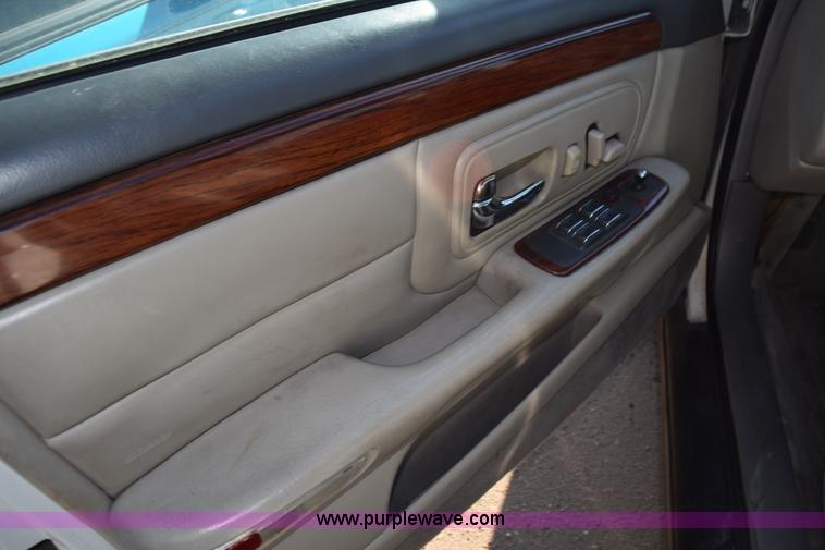 image for item L5860 1997 Cadillac DeVille