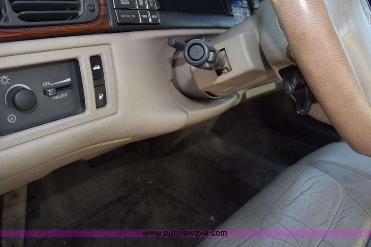 image for item L5860 1997 Cadillac DeVille