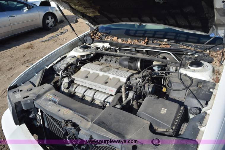 image for item L5860 1997 Cadillac DeVille