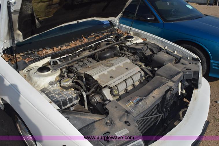 image for item L5860 1997 Cadillac DeVille