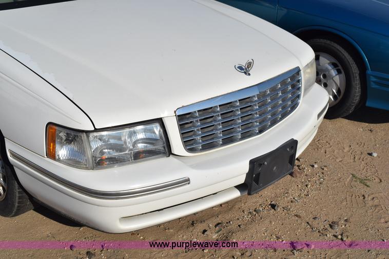 image for item L5860 1997 Cadillac DeVille