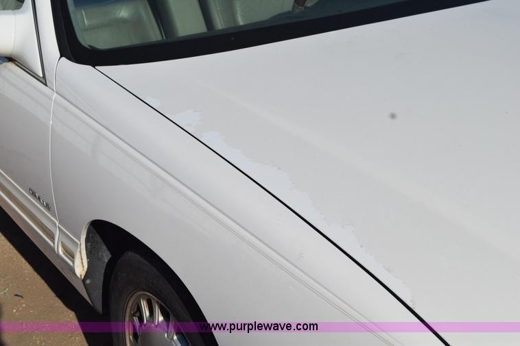 image for item L5860 1997 Cadillac DeVille