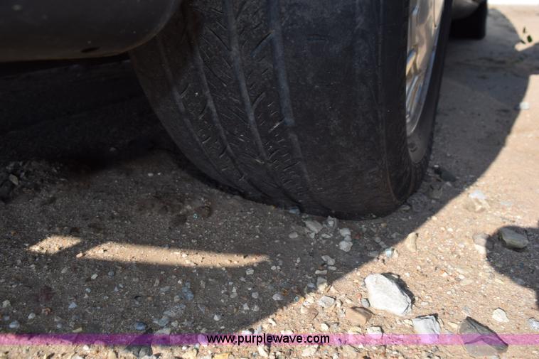 image for item L5860 1997 Cadillac DeVille