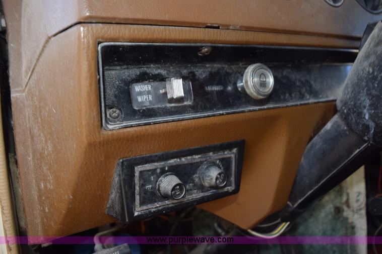 image for item L5861 1978 GMC Starcraft RV