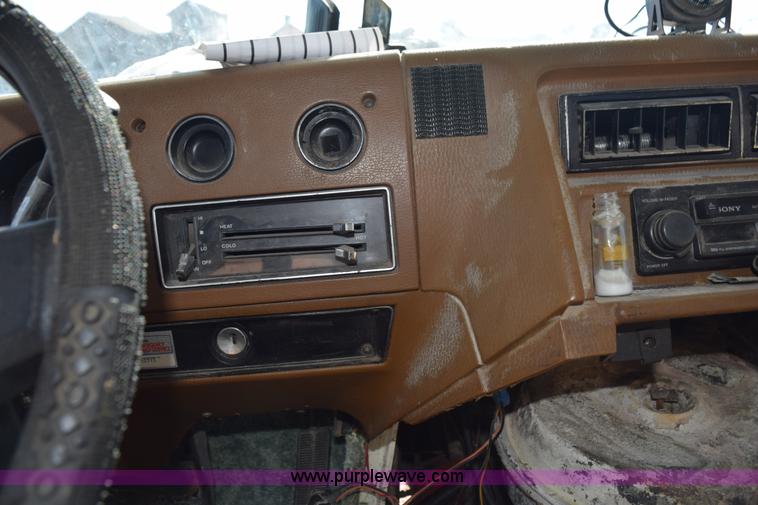 image for item L5861 1978 GMC Starcraft RV