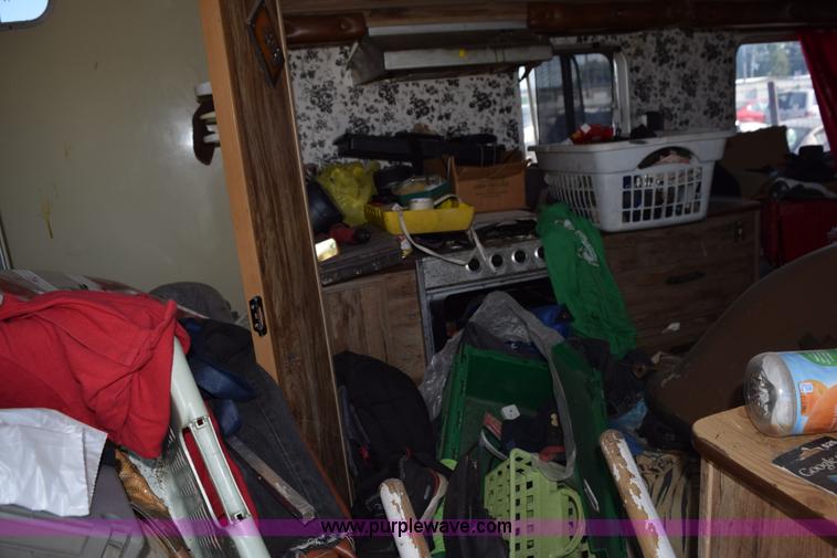 image for item L5861 1978 GMC Starcraft RV